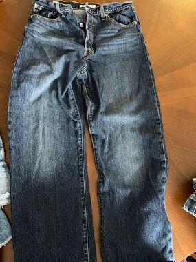 Levi's Women's Straight Leg Jeans in Dark Indigo Blue